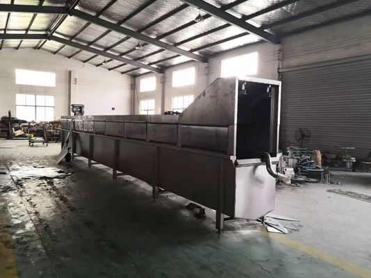 Otimizar o processamento com a linha de processamento de aves de capoeira que inclui escaldamento e sangramento