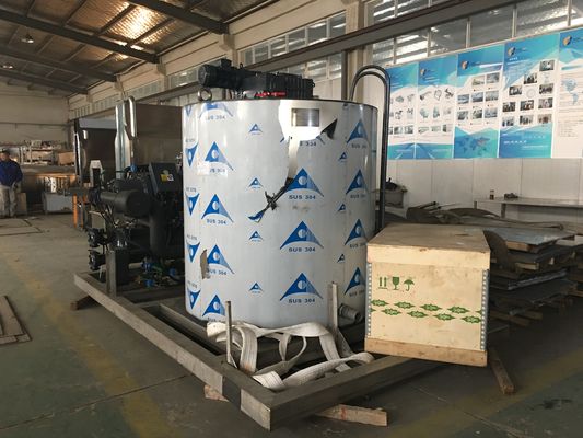 Máquina de gelo de flocos de aço inoxidável de 15 toneladas por dia para processamento de abate de frangos